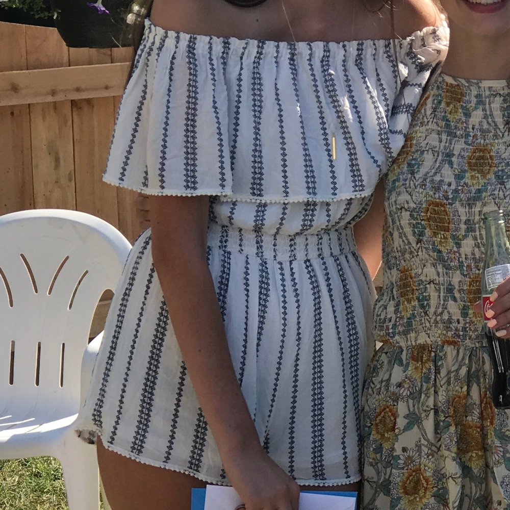 Off The Should Romper From Lulus - image 6